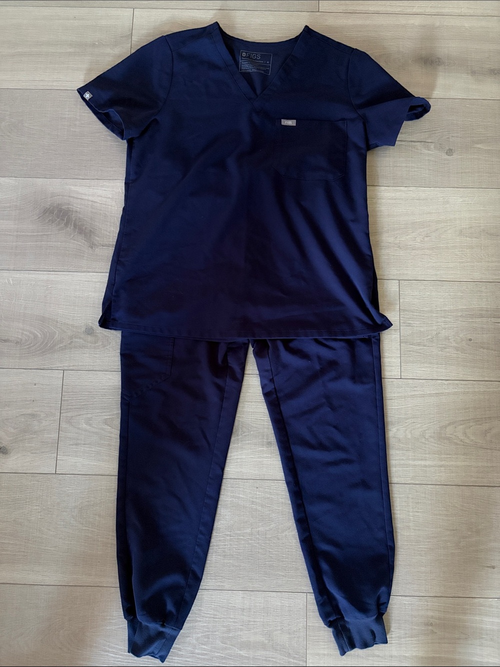 Figs Women’s Navy Scrub Set - V-Neck Top & Jogger Bottoms